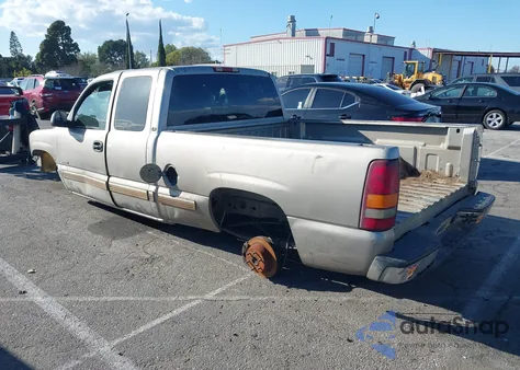2002 Chevrolet Silverado 1500 Ls z USA, uszkodzony, nr VIN 2GCEC19V421358727